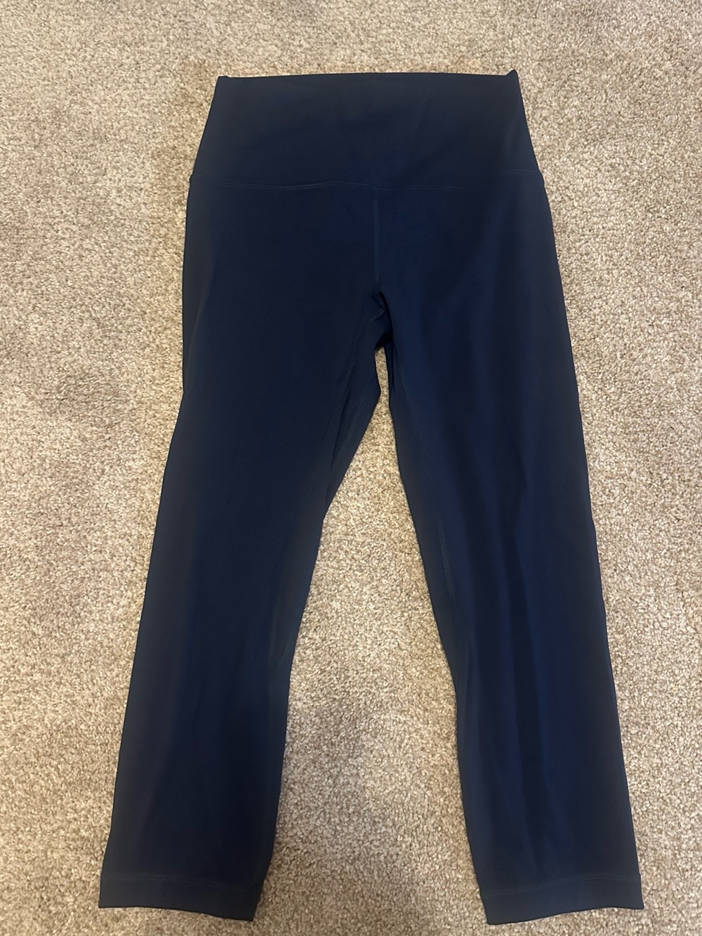 Heynuts High-Waisted Navy Crop Leggings